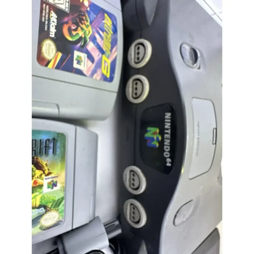 Nintendo 64 N64 Console Bundle w Controller Power Supply AV Cord 3 Games Retro